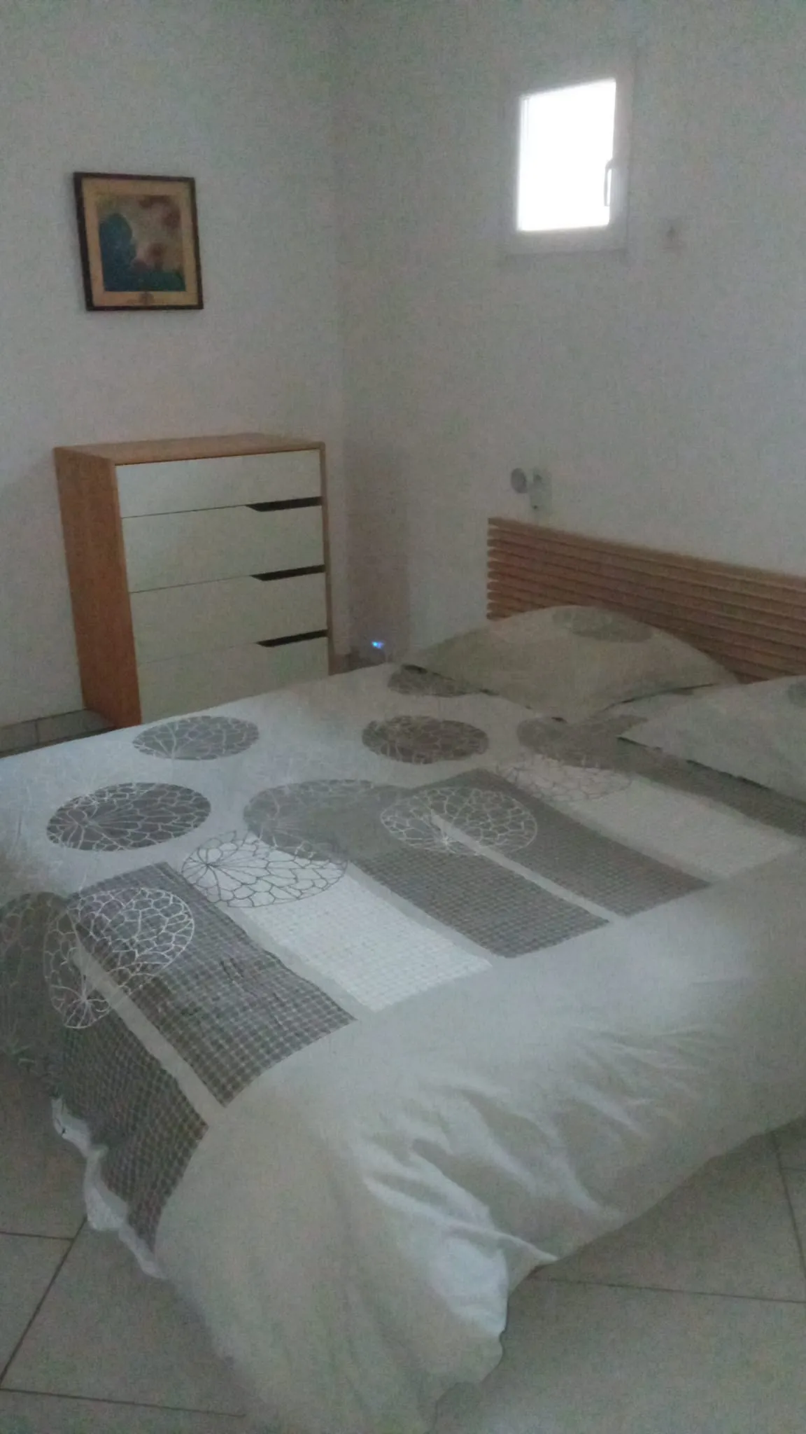Chambre avec lit double 160 cm